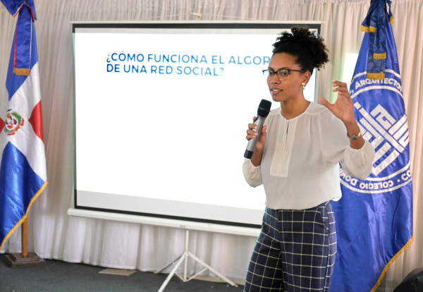 Taller de Fortalecimiento de la Marca CODIA a través del Manejo de Redes Sociales