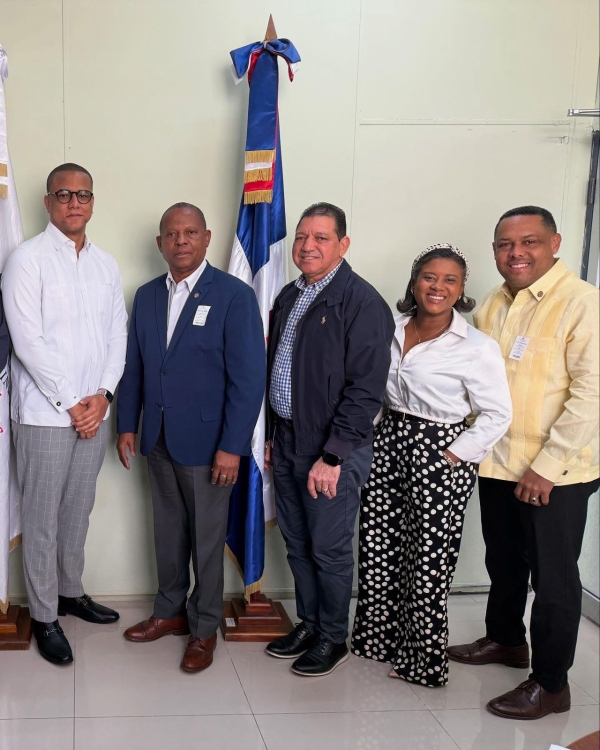 Visita al Viceministerio de Hidrocarburos del Ministerio de Energía y Minas