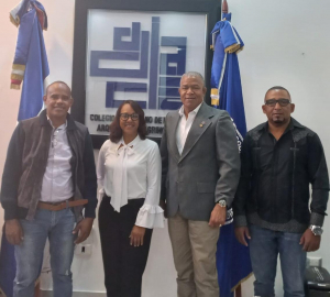 Presidente del CODIA juramenta delegación de El Seibo 2021-2022 y coordinan planes